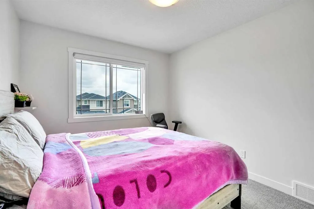 1457 Bayview Point SW