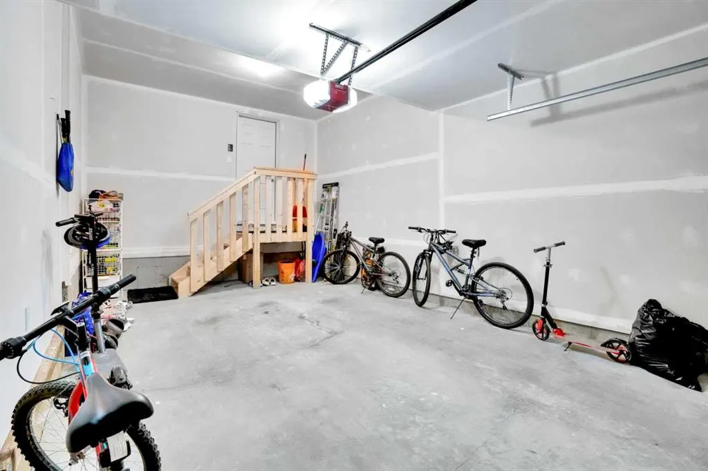 1457 Bayview Point SW