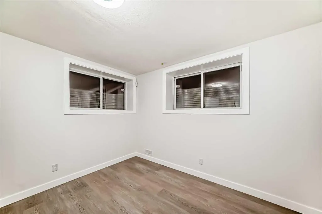 158 Valleyview Court SE