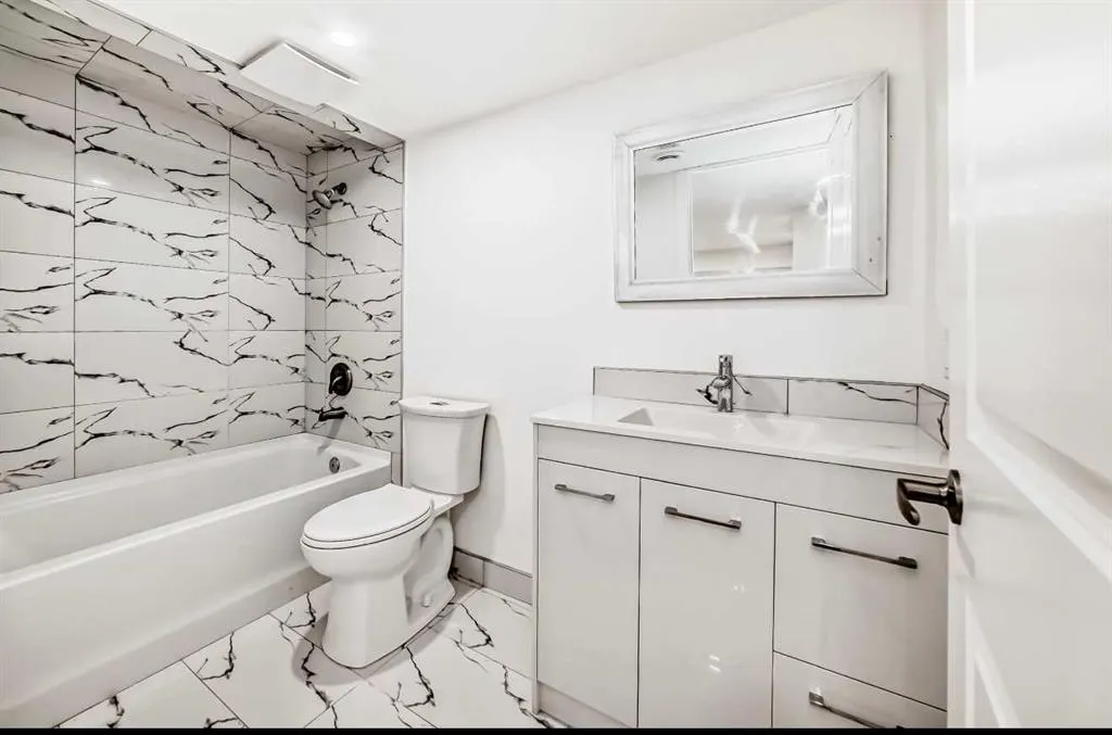 158 Valleyview Court SE