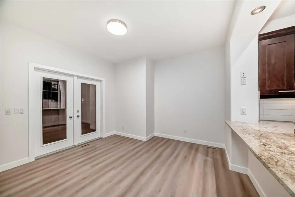 158 Valleyview Court SE