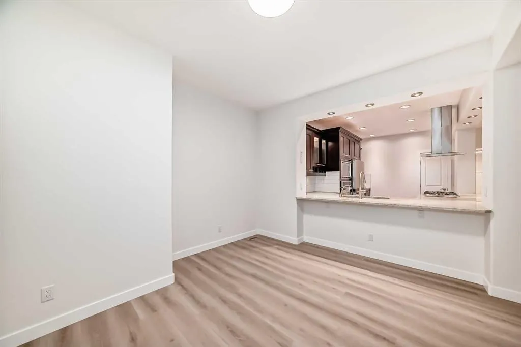 158 Valleyview Court SE