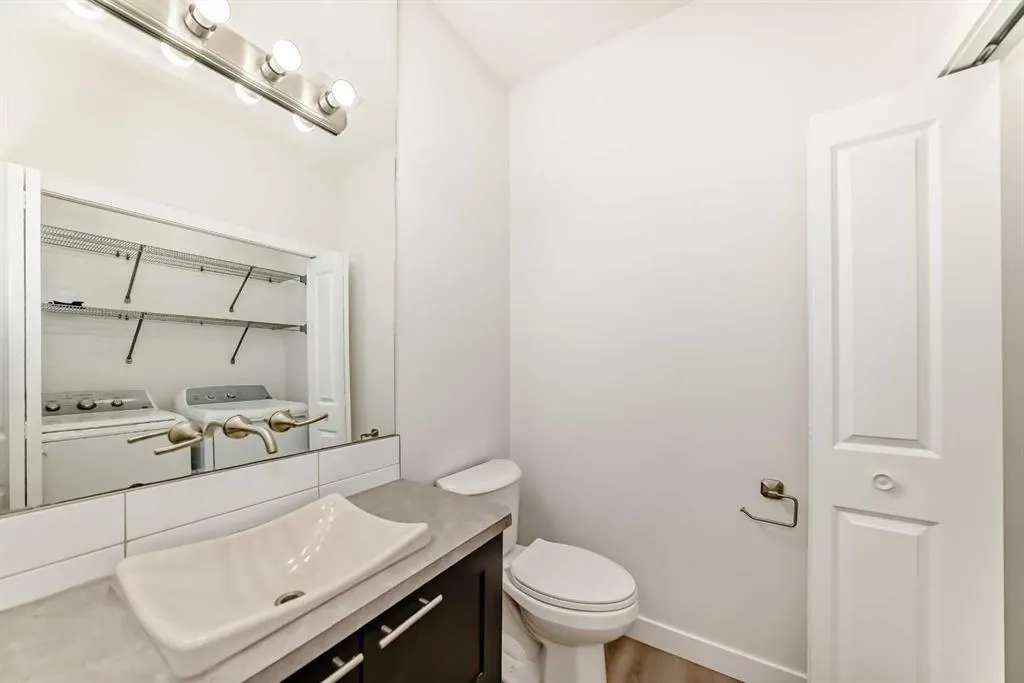 158 Valleyview Court SE