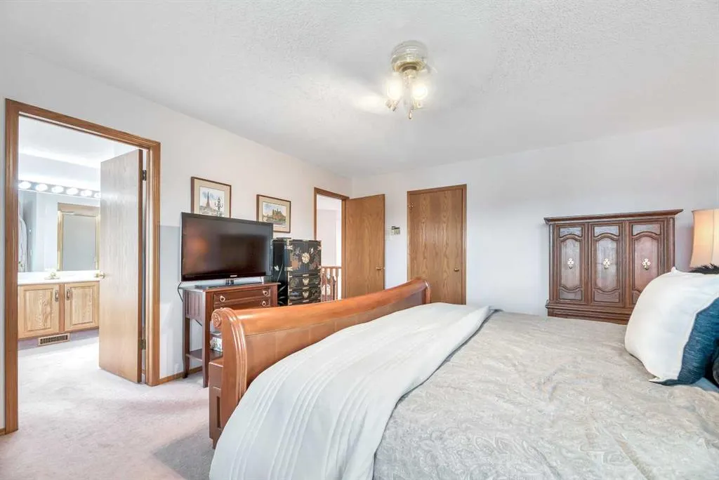 517 Lakeside Greens Place