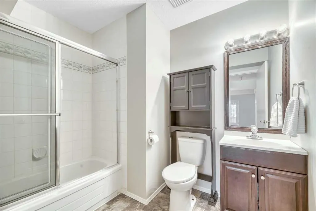 517 Lakeside Greens Place