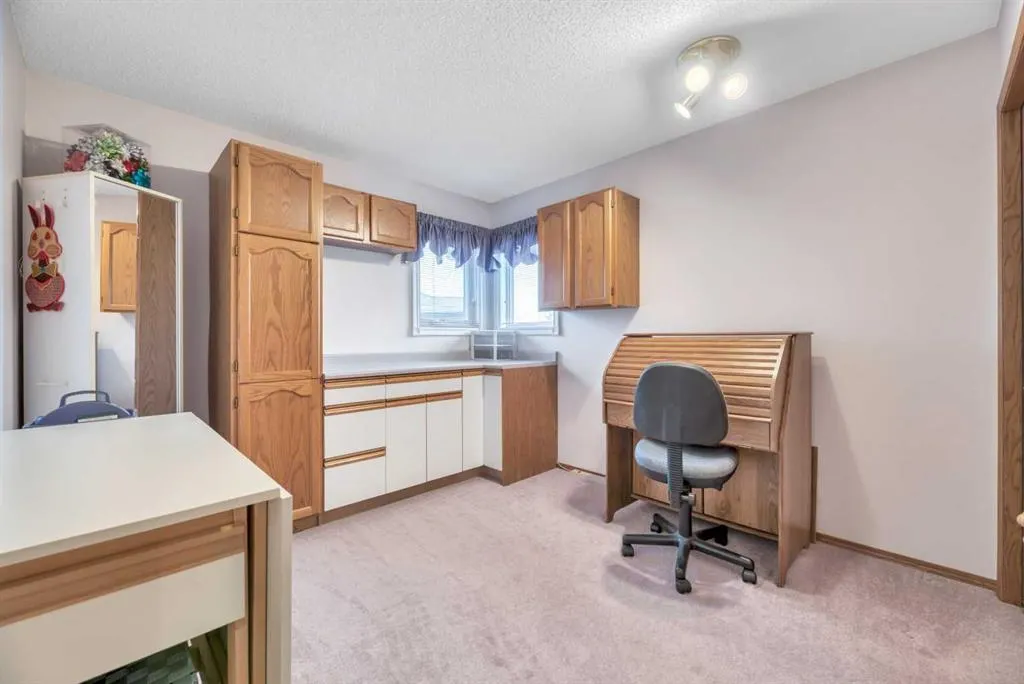 517 Lakeside Greens Place