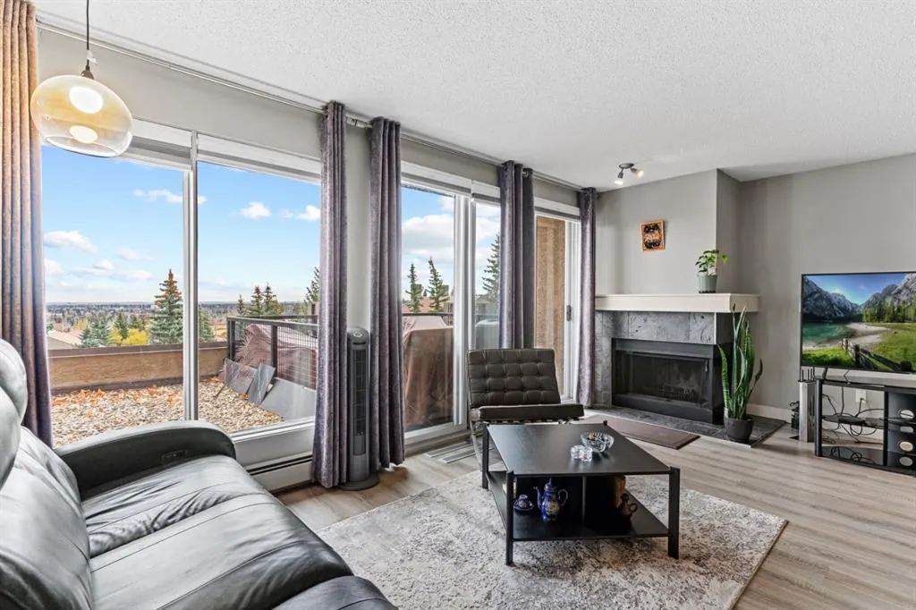 105 Village Heights SW, #10