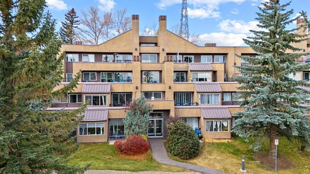 105 Village Heights SW, #10