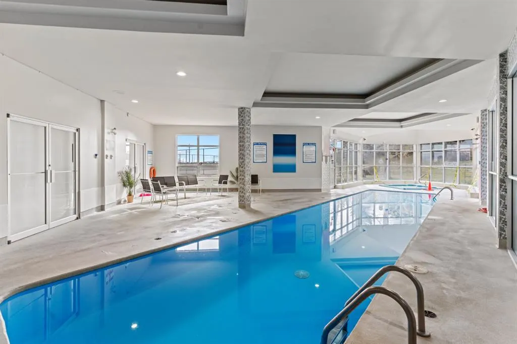 105 Village Heights SW, #10