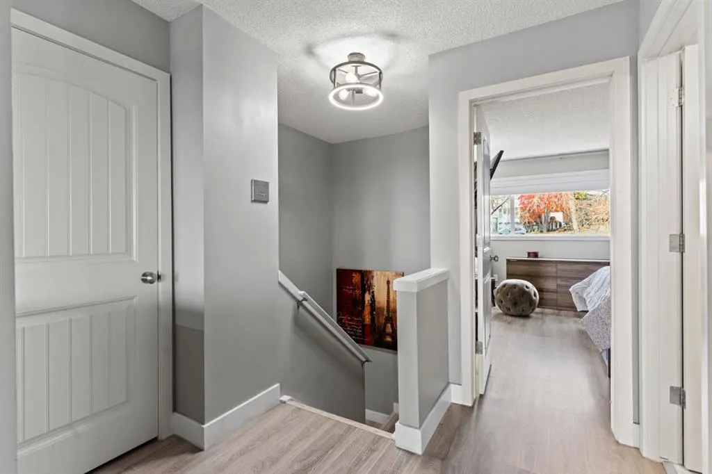 105 Village Heights SW, #10