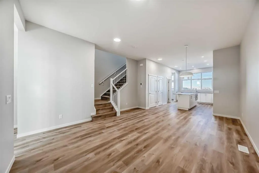 1058 Sawgrass Link NW