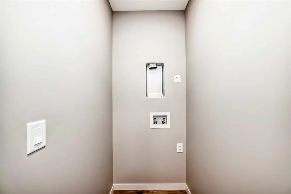 1054 Sawgrass Link NW