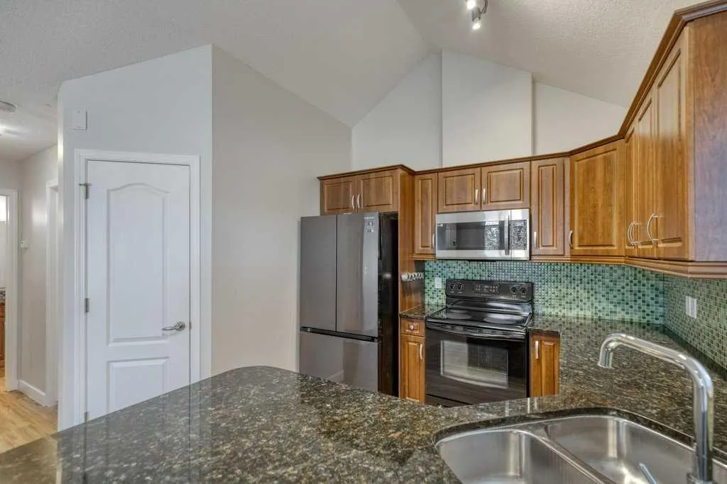 24 River Heights View, #13
