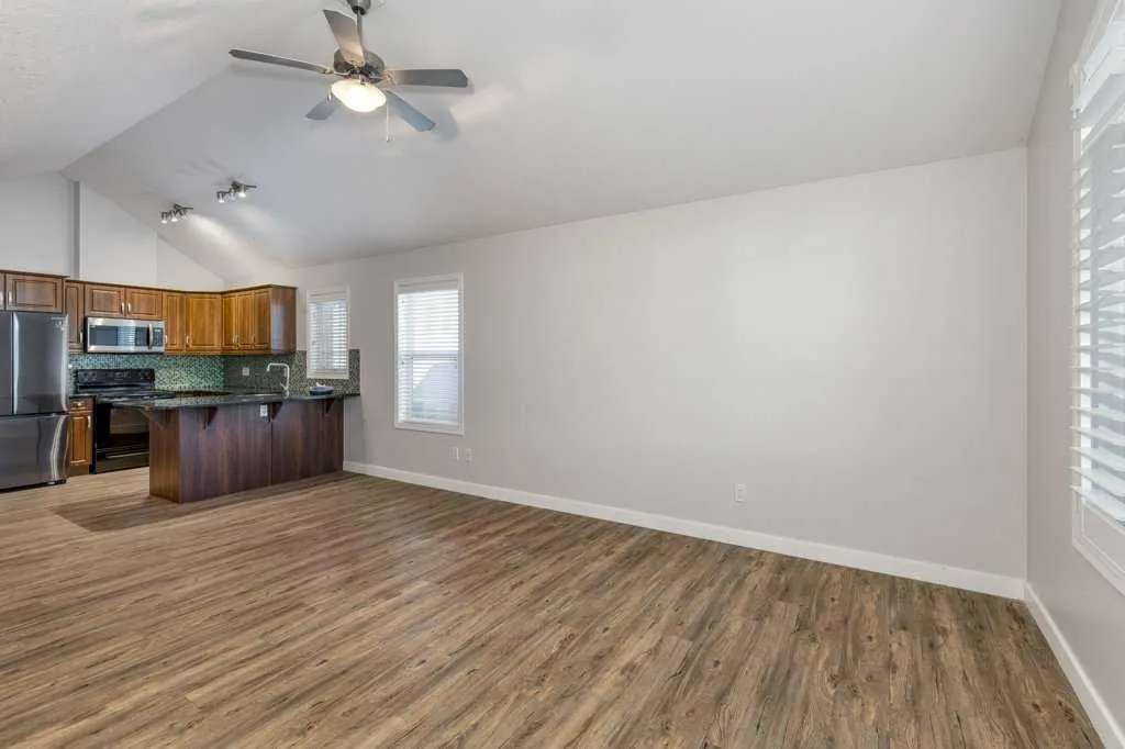 24 River Heights View, #13