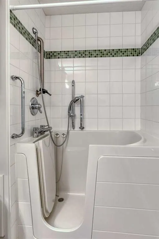 24 River Heights View, #13