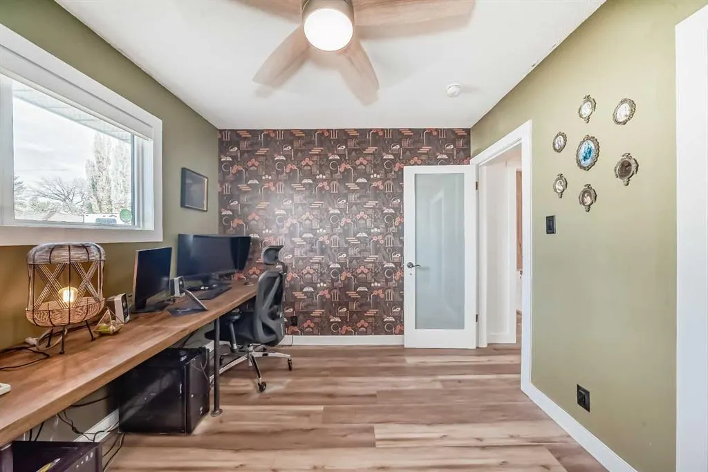 2155 Mackid Crescent NE