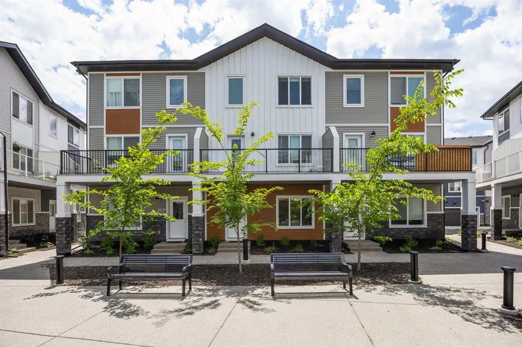 335 Creekside Boulevard SW, #802