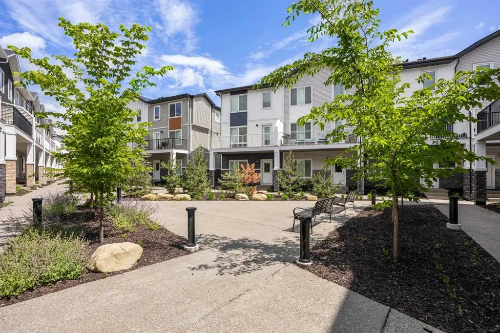 335 Creekside Boulevard SW, #802