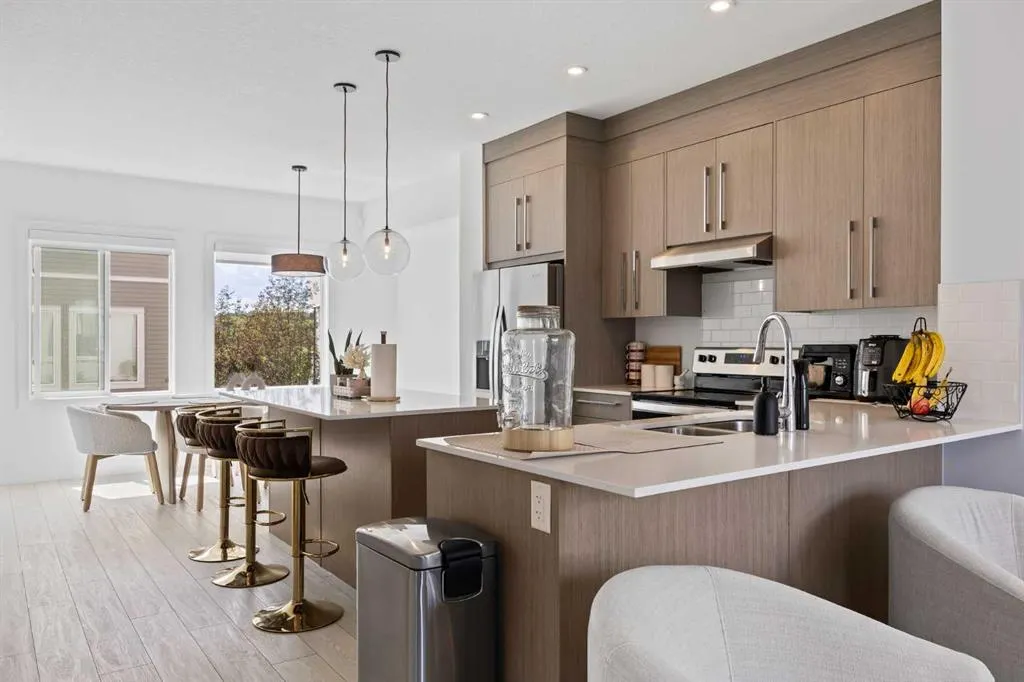 335 Creekside Boulevard SW, #802