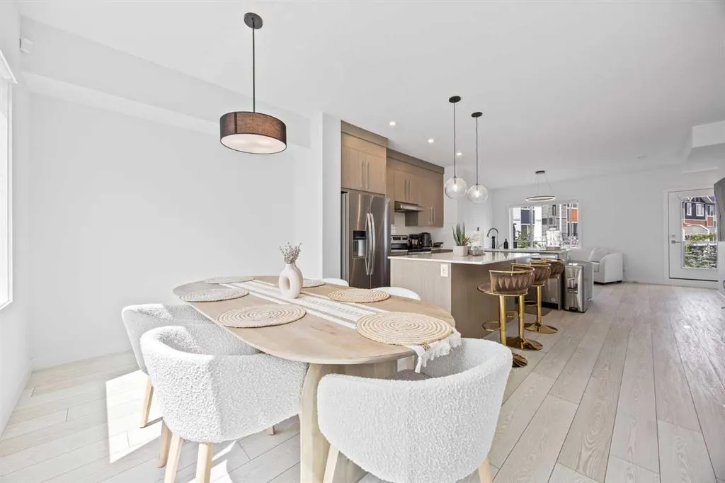 335 Creekside Boulevard SW, #802