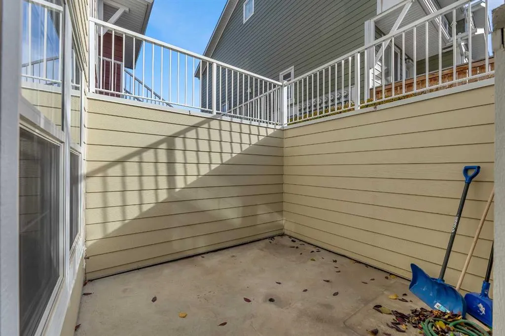 1013 Auburn Bay Circle SE