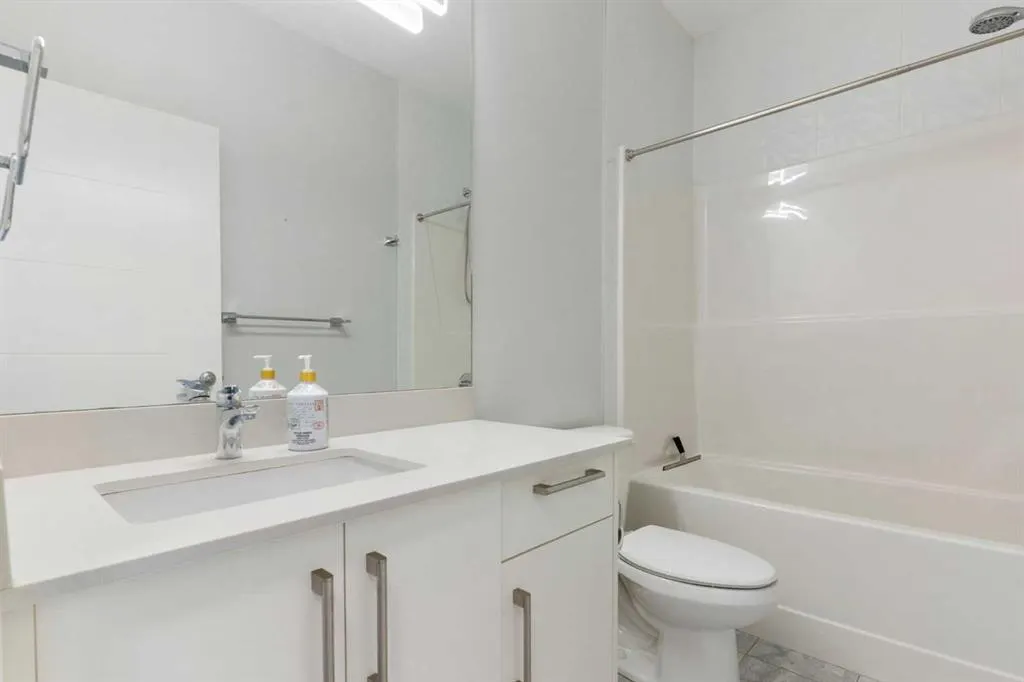 408 27 Avenue NE, #113