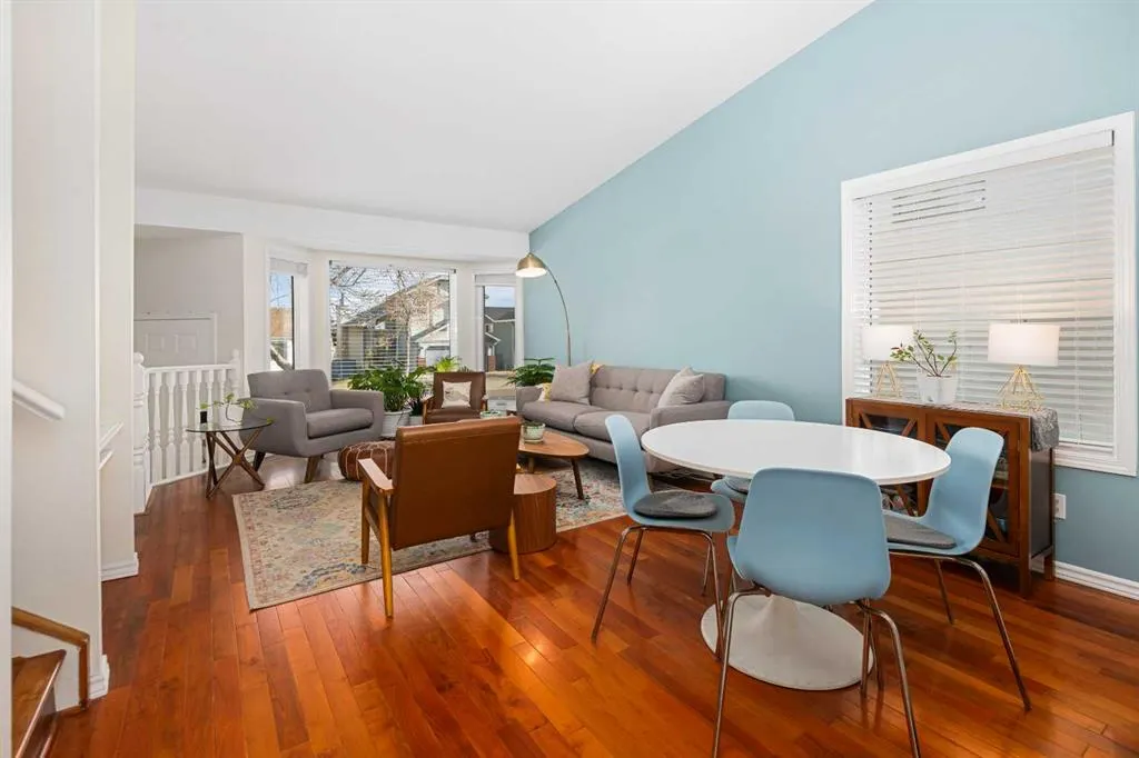 95 Macewan Meadow Way NW