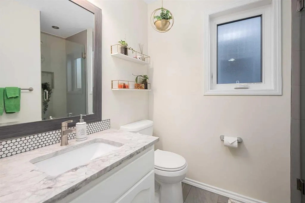 95 Macewan Meadow Way NW