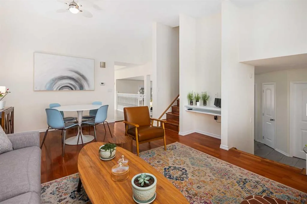 95 Macewan Meadow Way NW