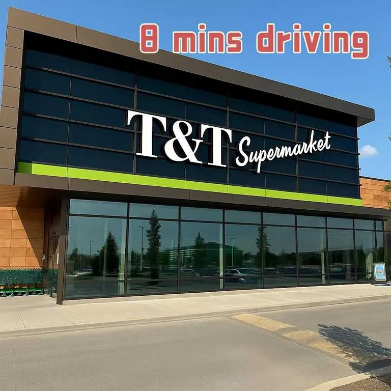 156 Ambleside Crescent NW