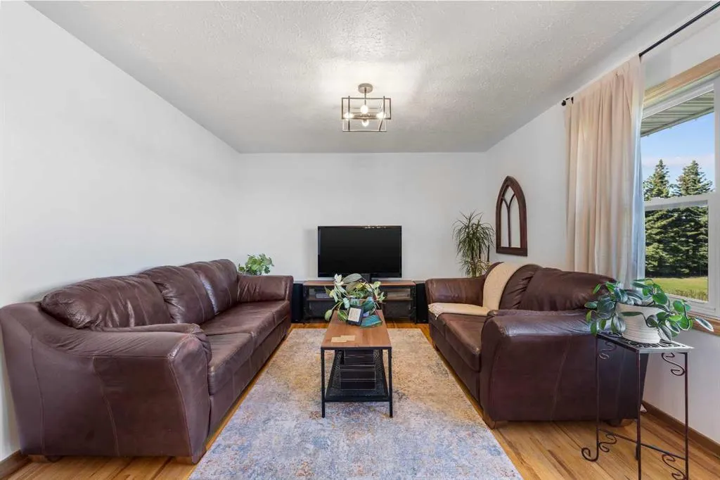 281029 Range Road 42