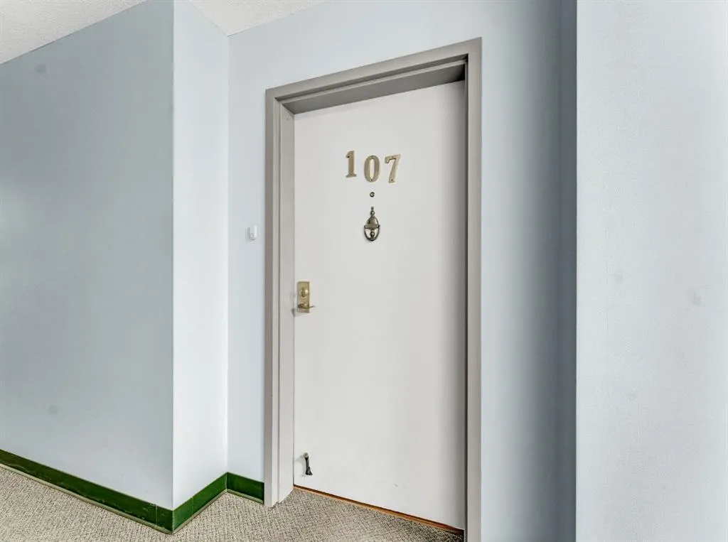 3090 15 Avenue SE, #107