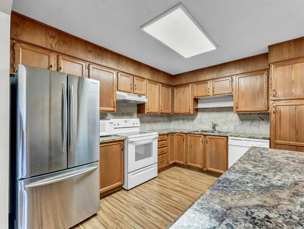 3090 15 Avenue SE, #107