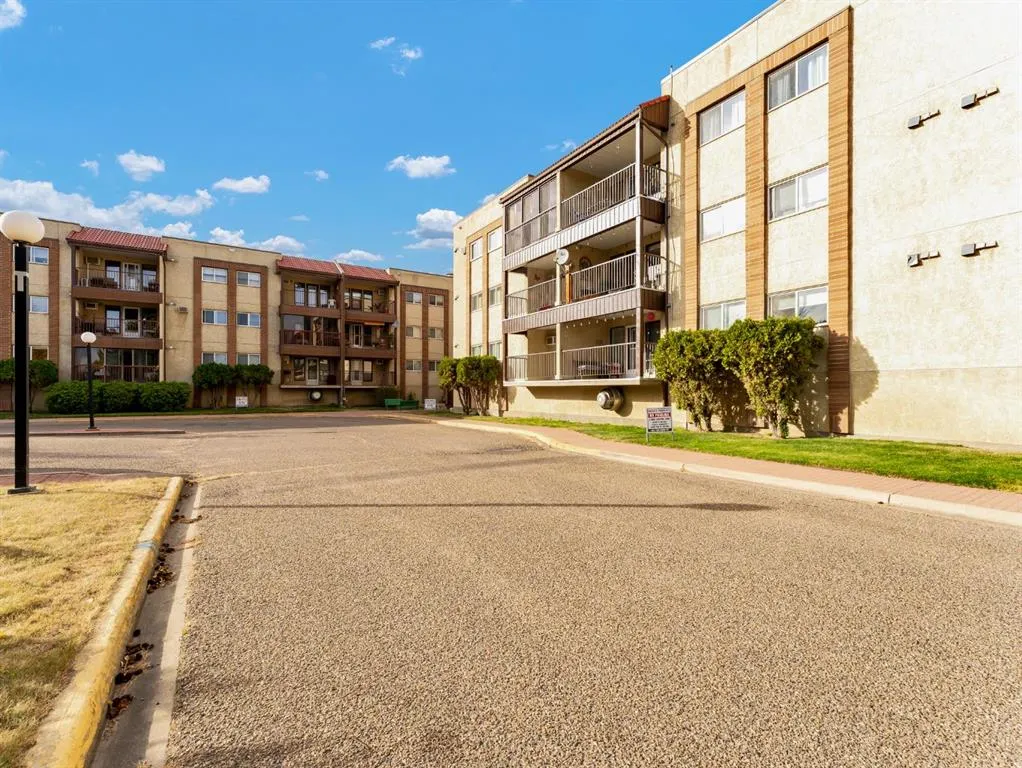 3090 15 Avenue SE, #107