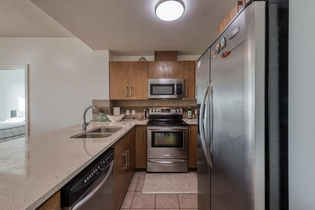 210 15 Avenue SE, #2008