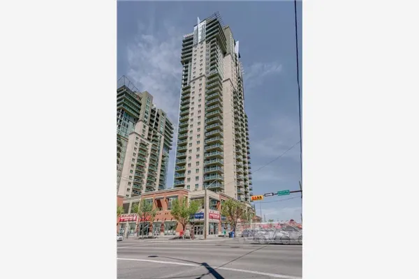 210 15 Avenue SE, #2008