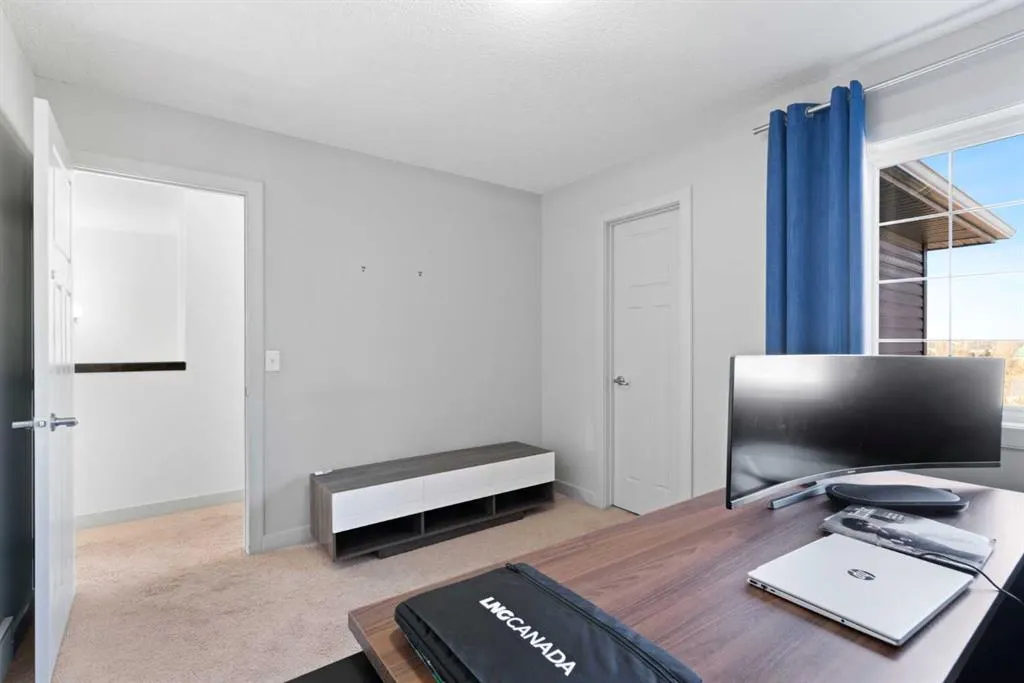 105 Everhollow Rise SW