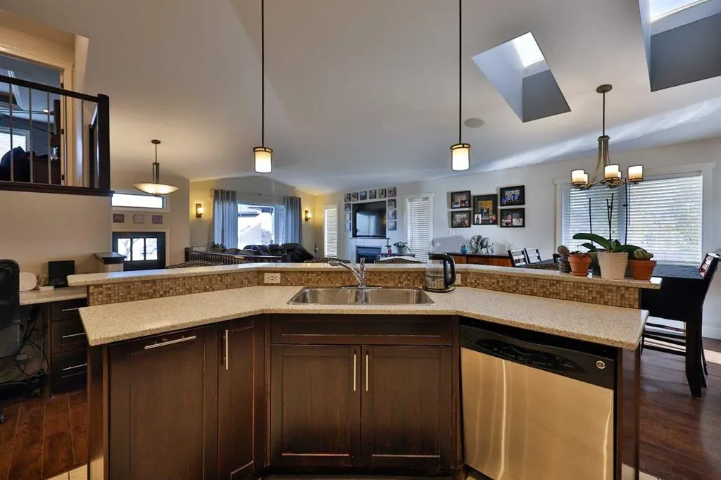 232 Sixmile Common S