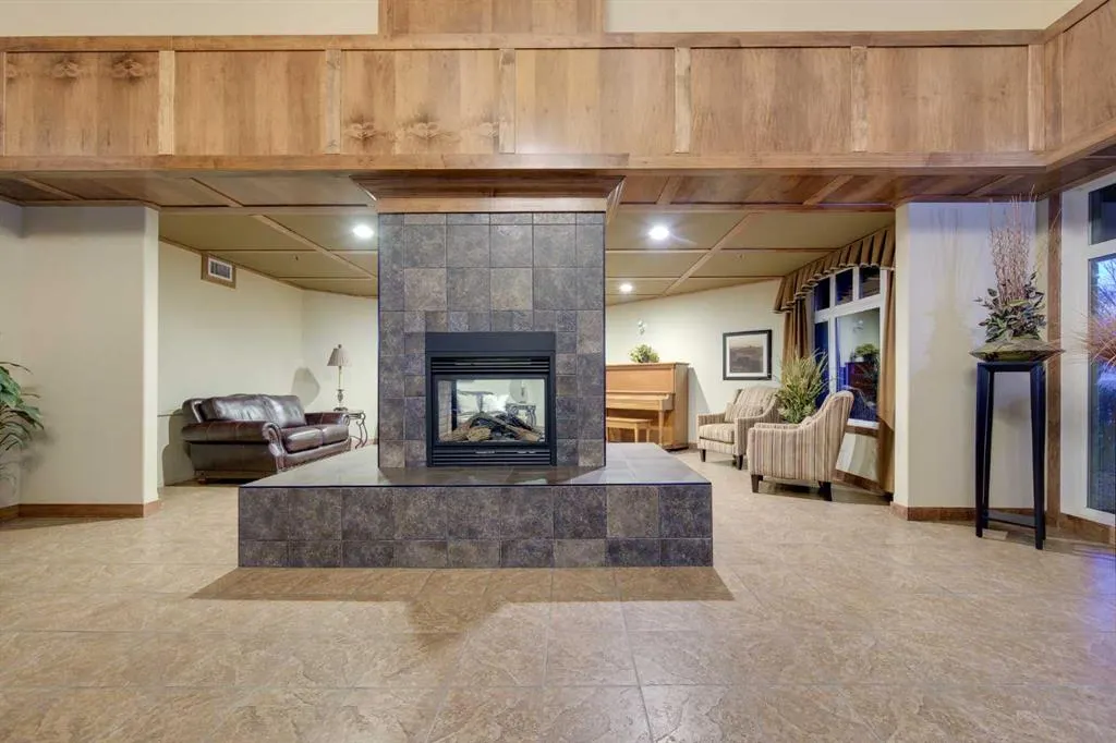 5213 61 Street, #211