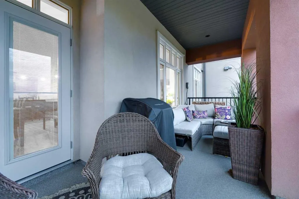 5213 61 Street, #211