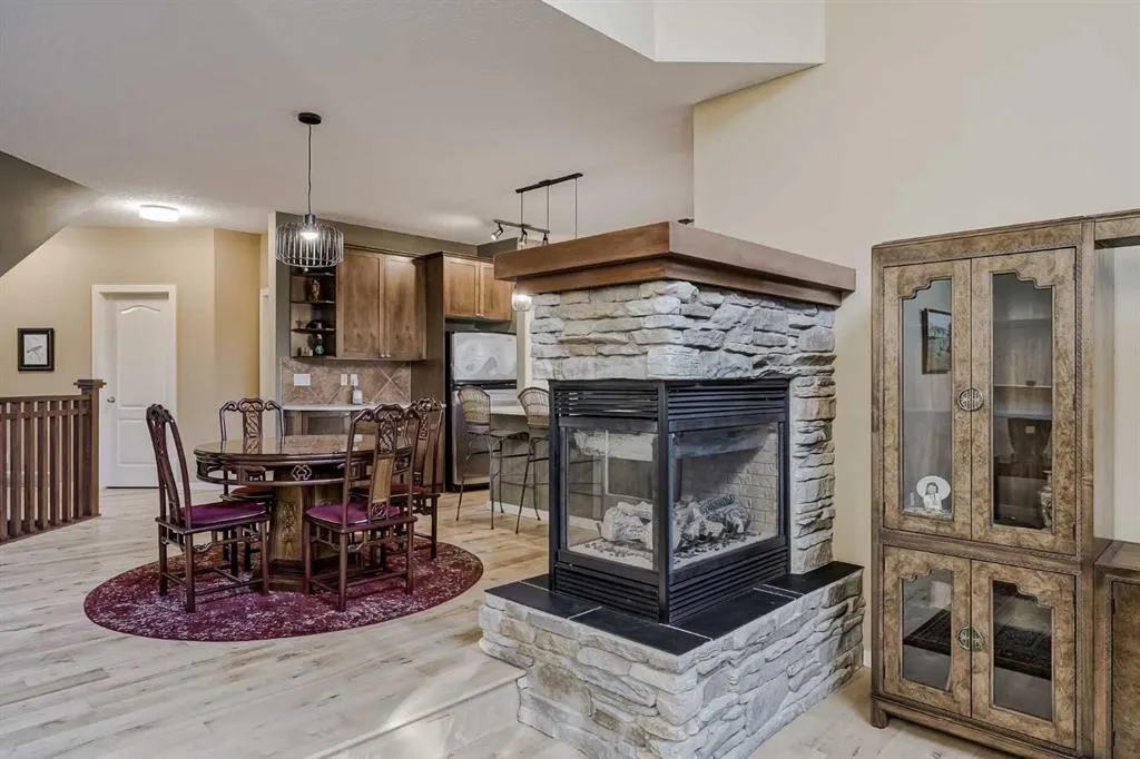 48 Chapala Square SE