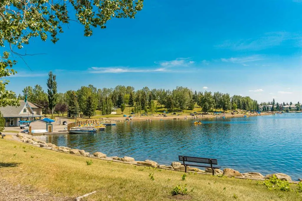 48 Chapala Square SE