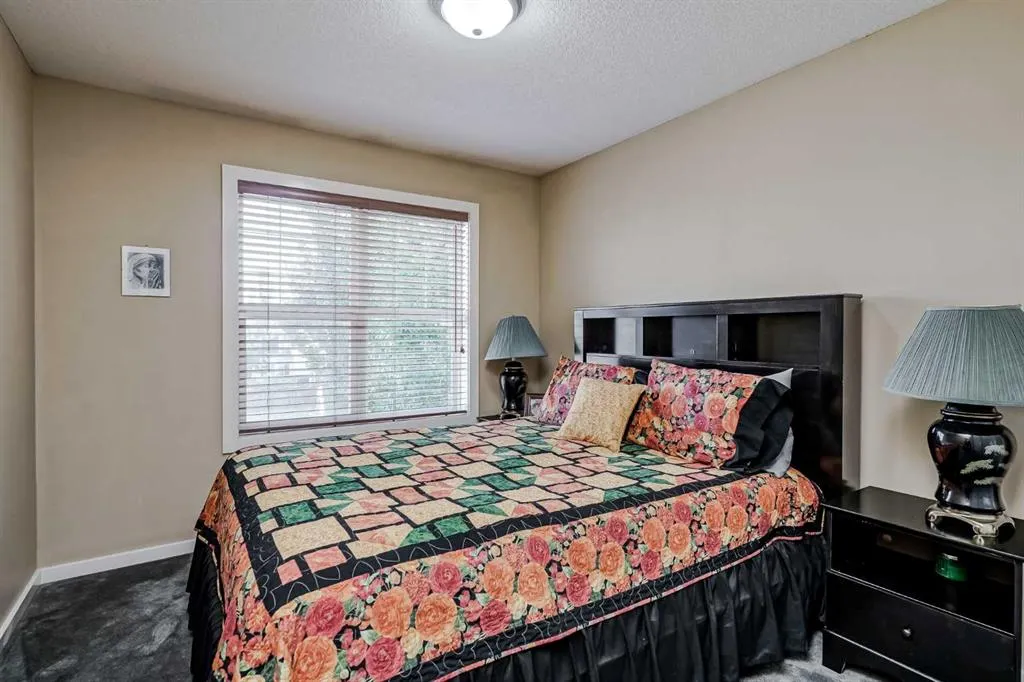 48 Chapala Square SE