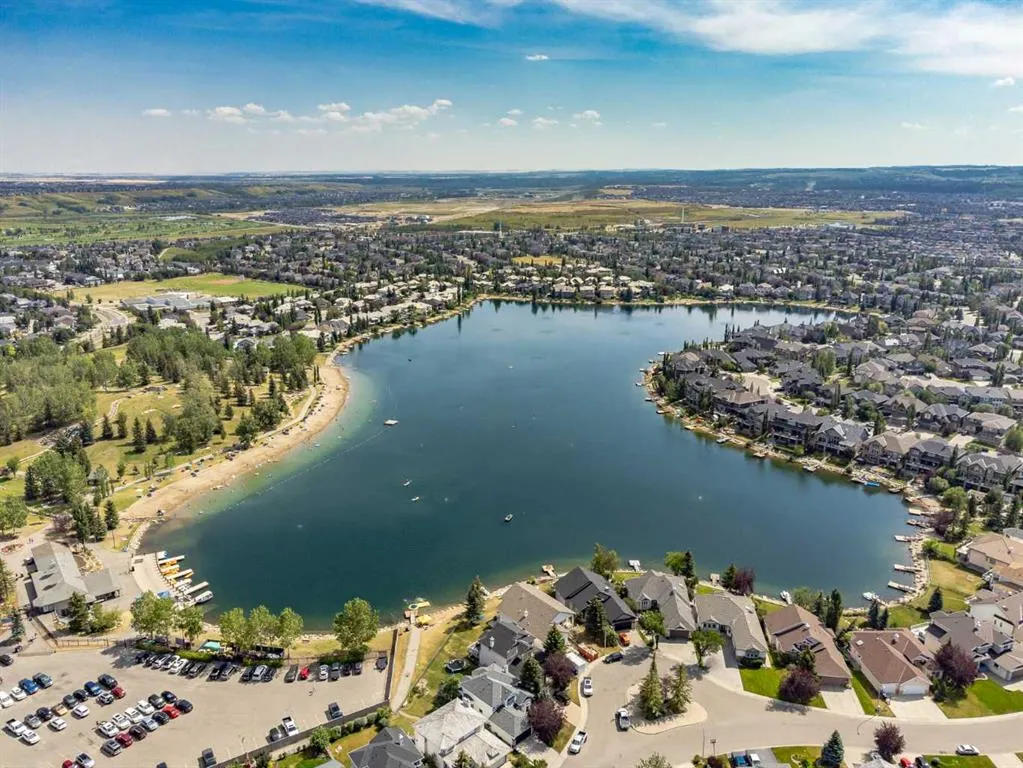 48 Chapala Square SE