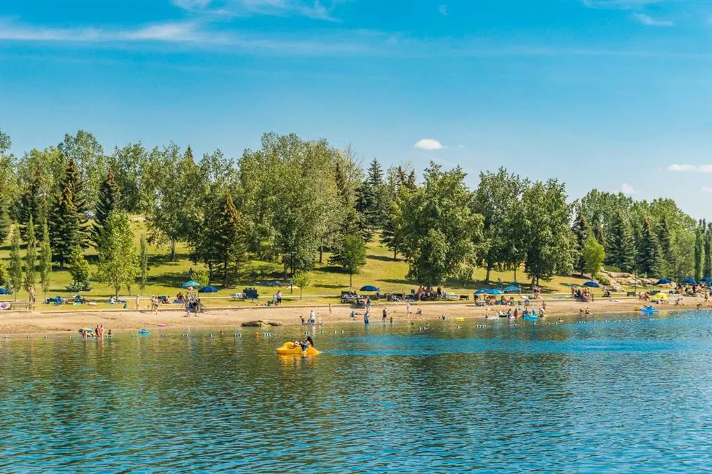 48 Chapala Square SE