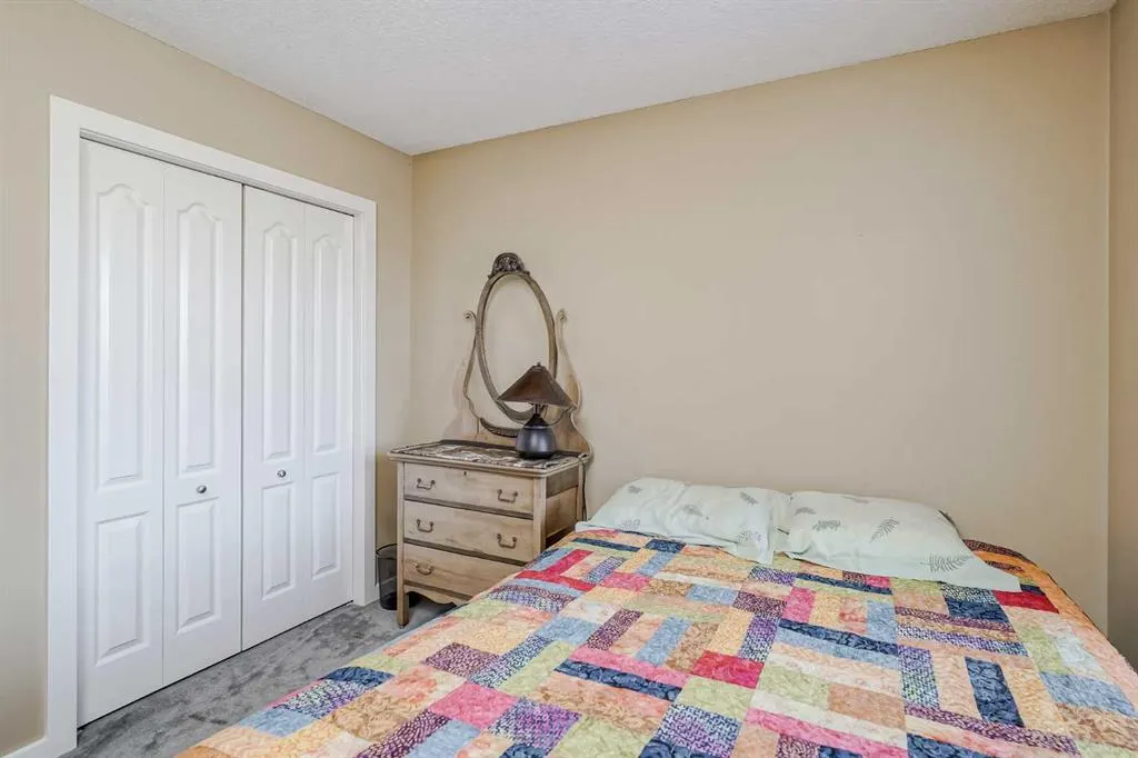 48 Chapala Square SE