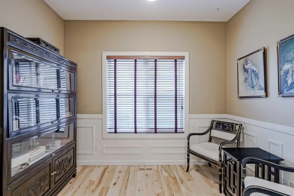 48 Chapala Square SE