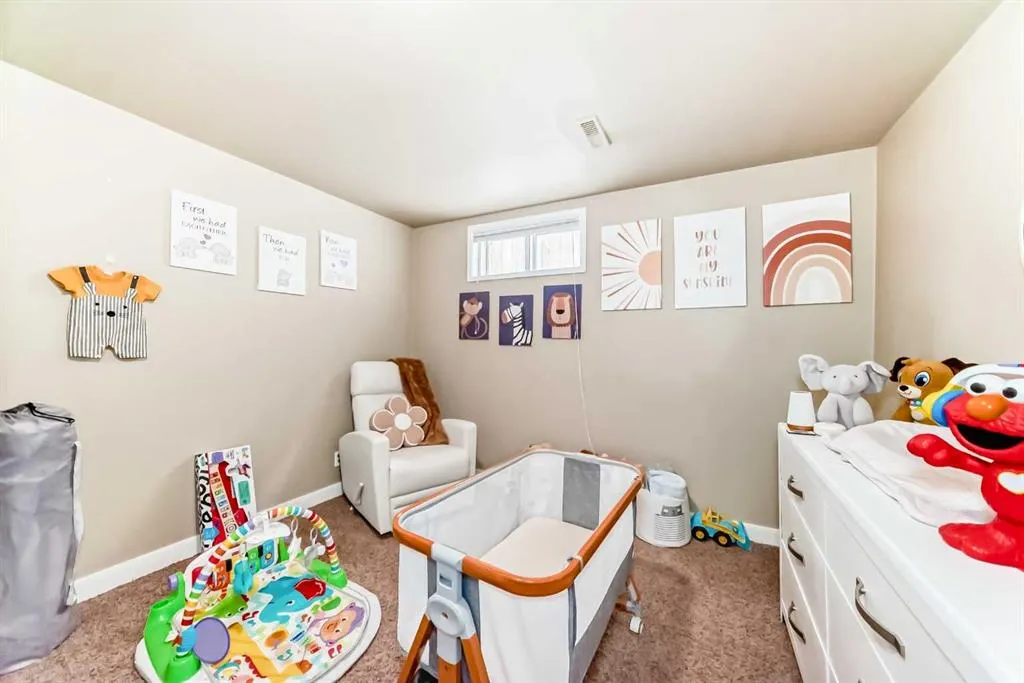 363 Templeside Circle NE