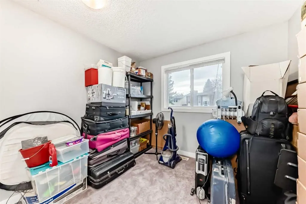 363 Templeside Circle NE