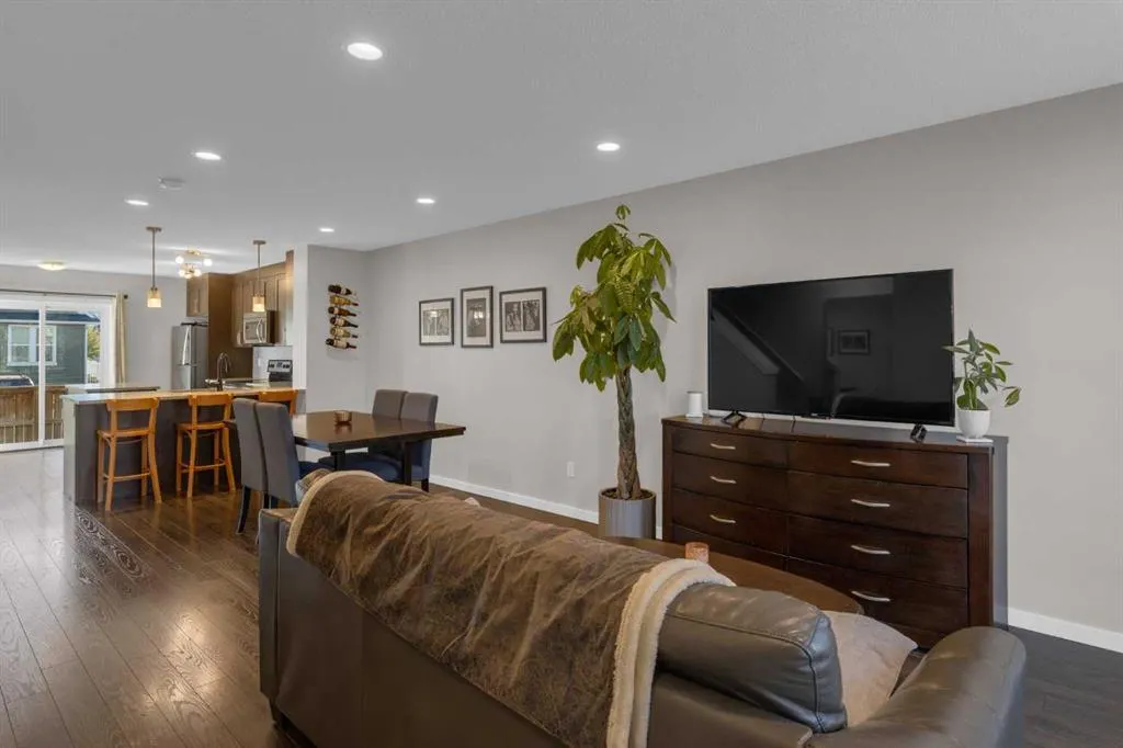 2400 Ravenswood View SE, #108